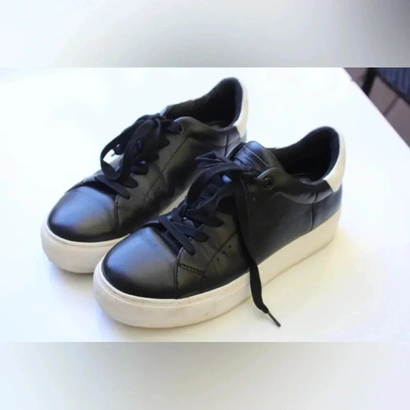 Kurt Geiger Laney sneakers - Picture 2 of 15